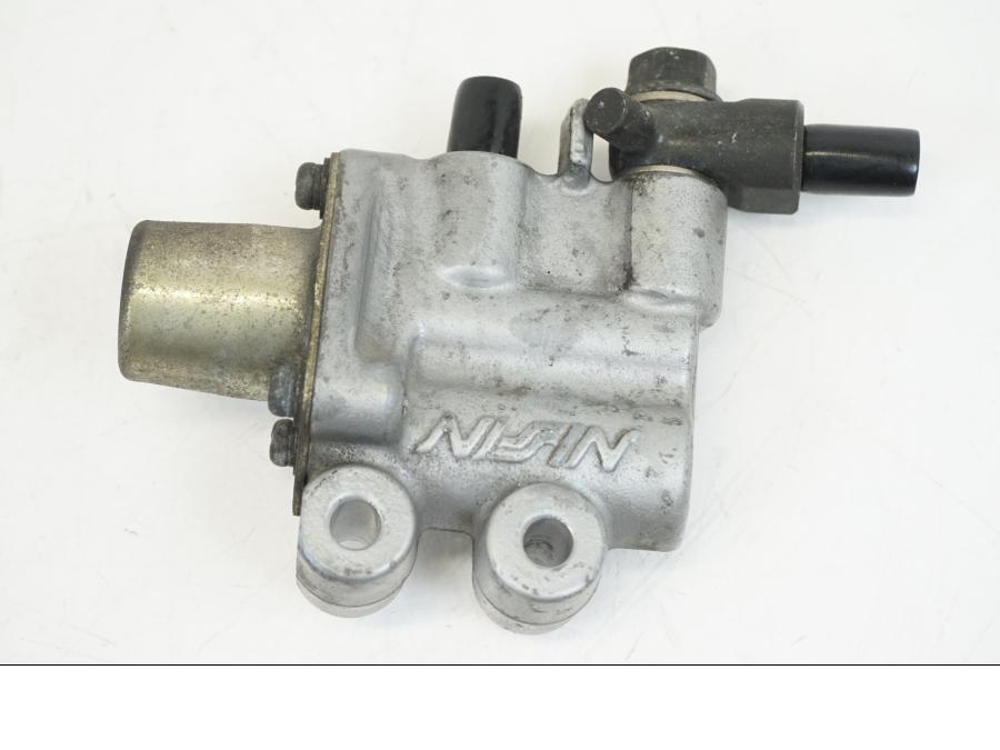 Framsidan på Bromsfördelare från en Honda XL 1000 V -1999 motorcykel.