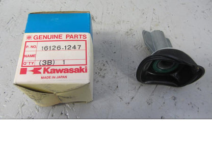 Framsidan på Förgasartrottel från en Kawasaki ZZR 1100 -1995 motorcykel.