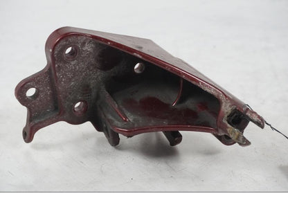 Framsidan på Fotpinnefäste från en H-D Softail FXCW Rocker -2008 motorcykel.