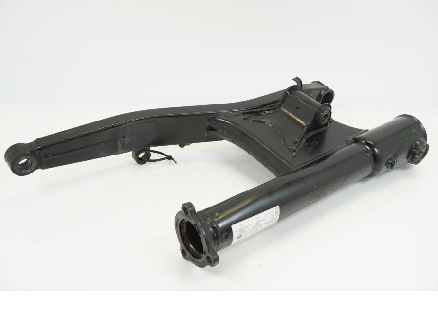 Höger sida på Sving från en Suzuki VL 1500 -1999 motorcykel.