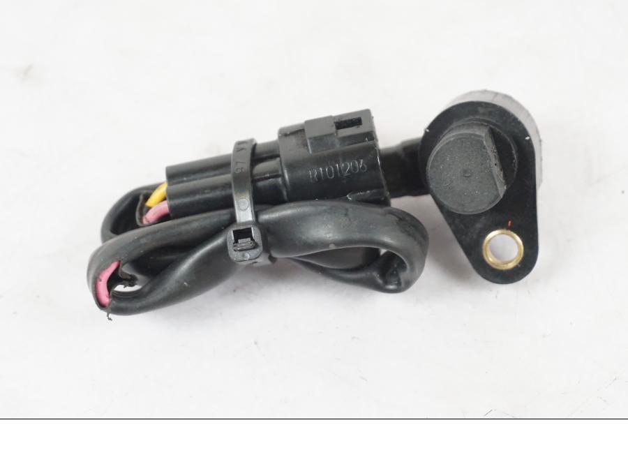 Framsidan på Hastighetsgivare från en Kawasaki ZX-6R -2011 motorcykel.