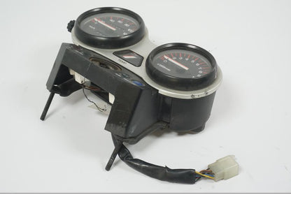 Vänster sida på Instrumentpanel från en Yamaha TZR 125 -1990 motorcykel.