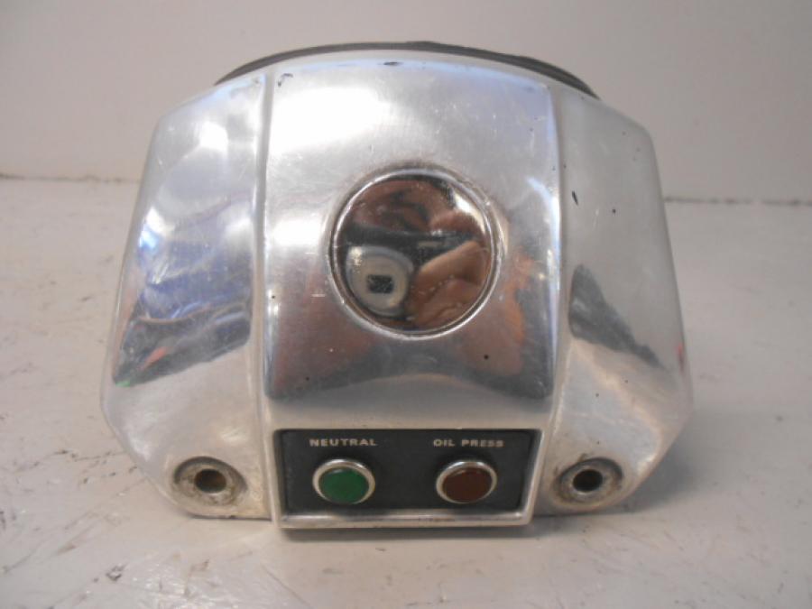 Baksidan på Strålkastare från en H-D FXD Dyna Glide -1992 motorcykel.