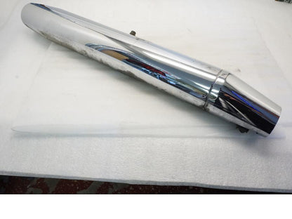 Baksidan på Ljuddämpare från en Yamaha XVZ 13TD -1999 motorcykel.