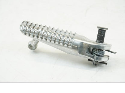 Framsidan på Fotpinne från en Yamaha MT-09 -2021 motorcykel.