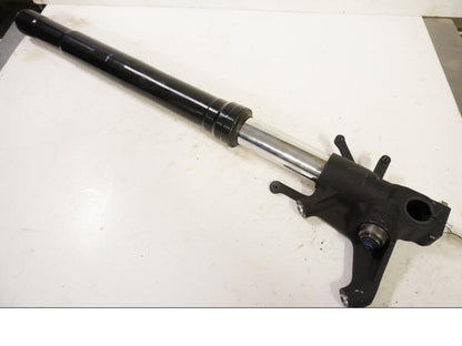 Framsidan på Gaffelben från en Suzuki GSX-R 750 -2009 motorcykel.