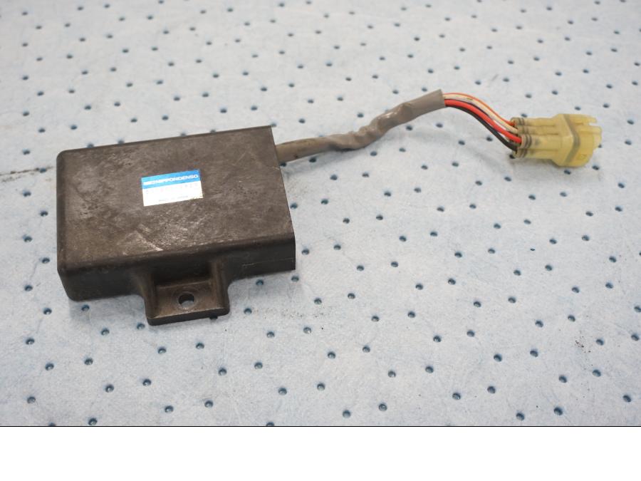 Framsidan på CDI / ECU från en BMW F 650 -1998 motorcykel.