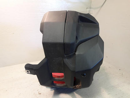 Baksidan på Magkåpa från en Yamaha MT 125 -2017 motorcykel.