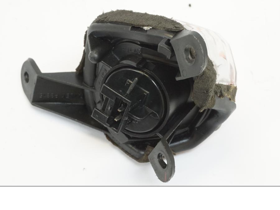 Snett nerifrån på Blinkers från en Yamaha FJR 1300 -2003 motorcykel.