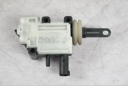 Snett uppifrån på Lås från en BMW K 1600 GTL -2015 motorcykel.