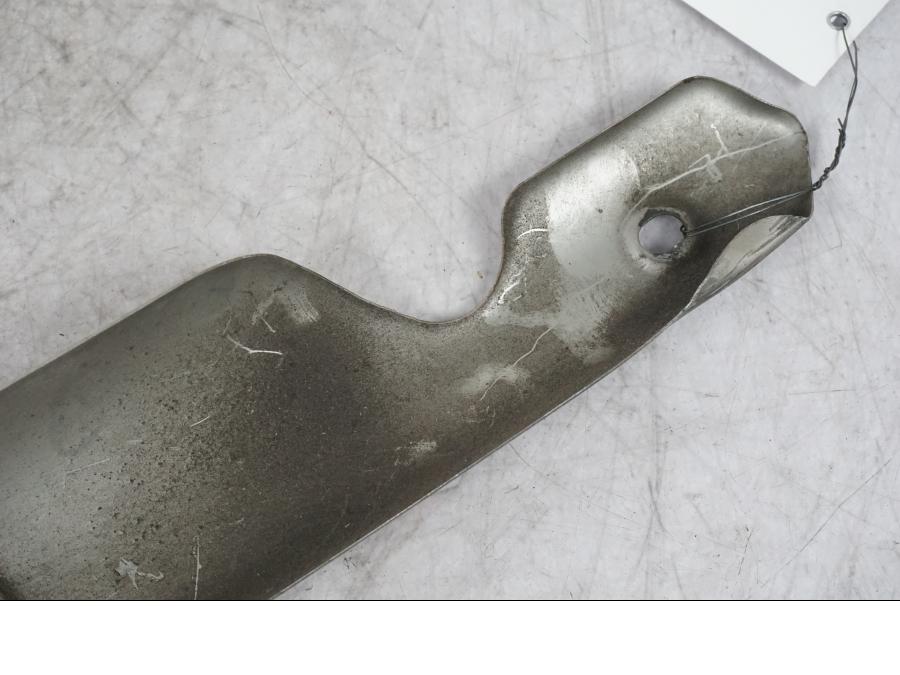 Snett nerifrån på Värmeskydd från en BMW K 1600 GTL -2015 motorcykel.