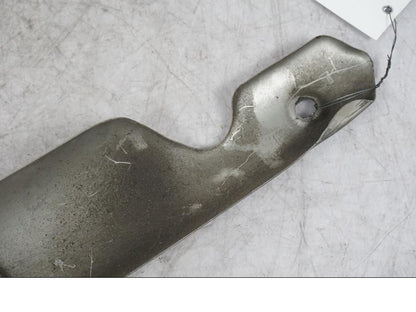 Snett nerifrån på Värmeskydd från en BMW K 1600 GTL -2015 motorcykel.