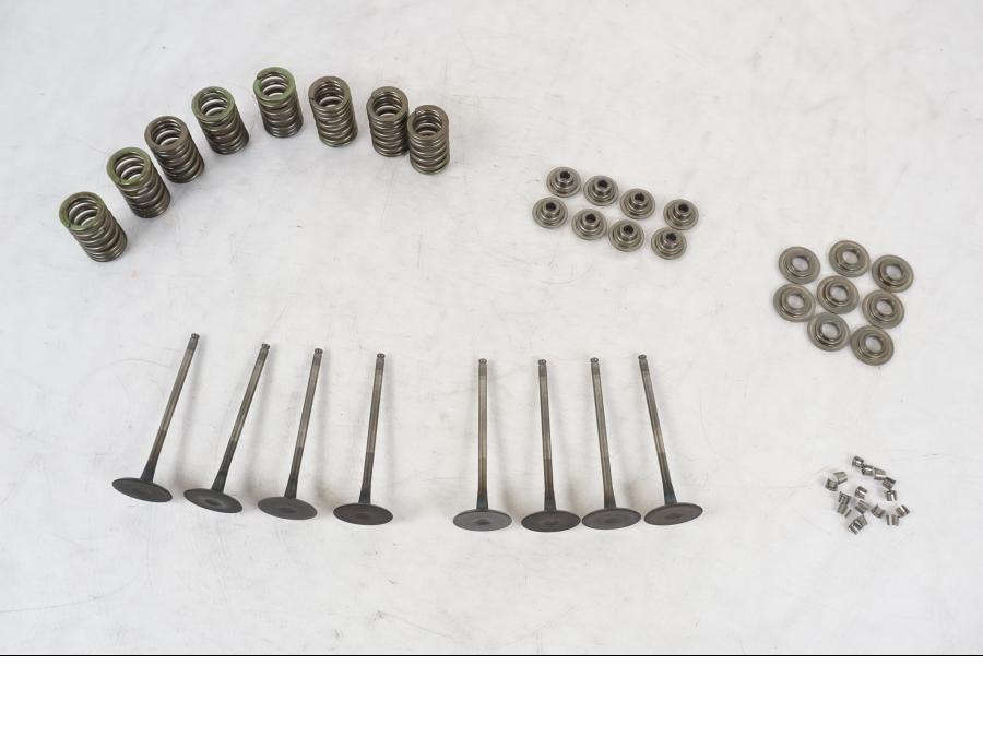 Framsidan på Insugsventil från en Kawasaki Z 900 -2019 motorcykel.