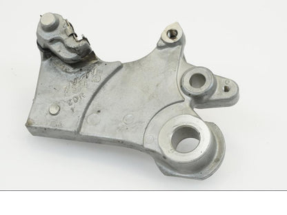 Snett uppifrån på Bromsoksfäste från en Yamaha MT-07 -2019 motorcykel.