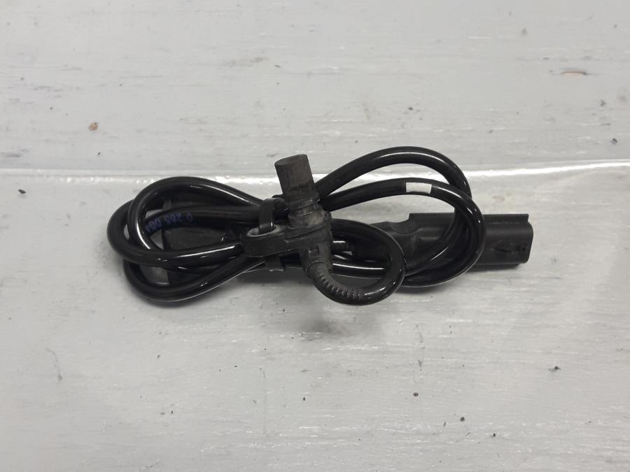 Framsidan på ABS givare från en Suzuki DL 1000 -2018 motorcykel.