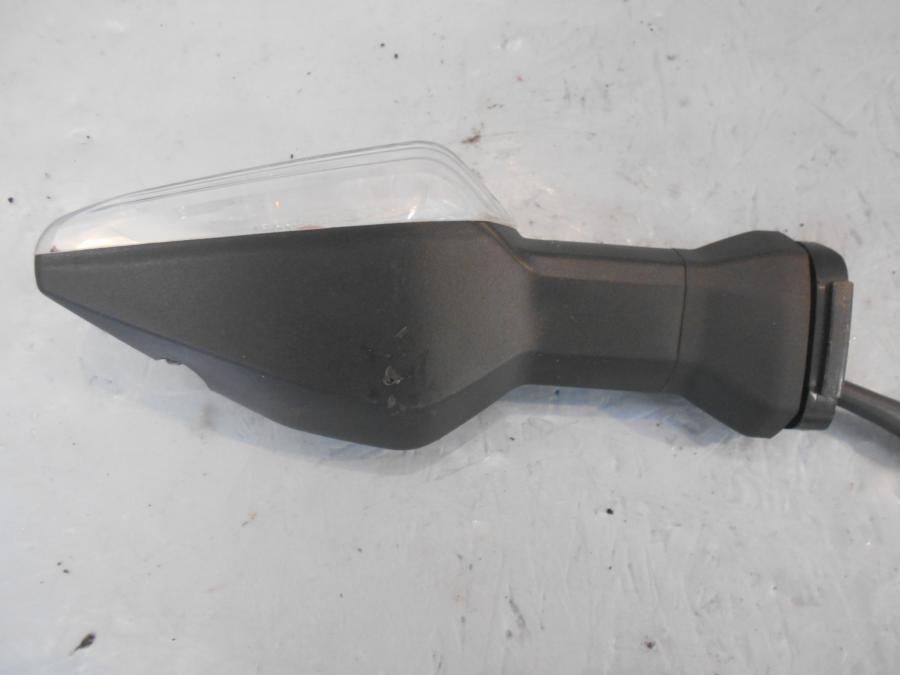 Framsidan på Blinkers från en Kawasaki Z 900 -2018 motorcykel.