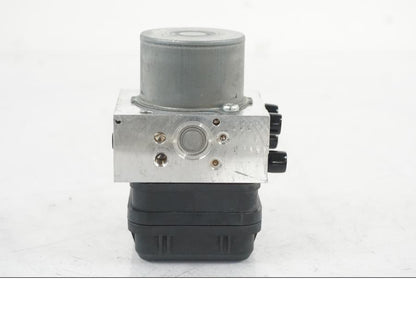 Höger sida på ABS Modulator från en Yamaha MT-07 -2019 motorcykel.