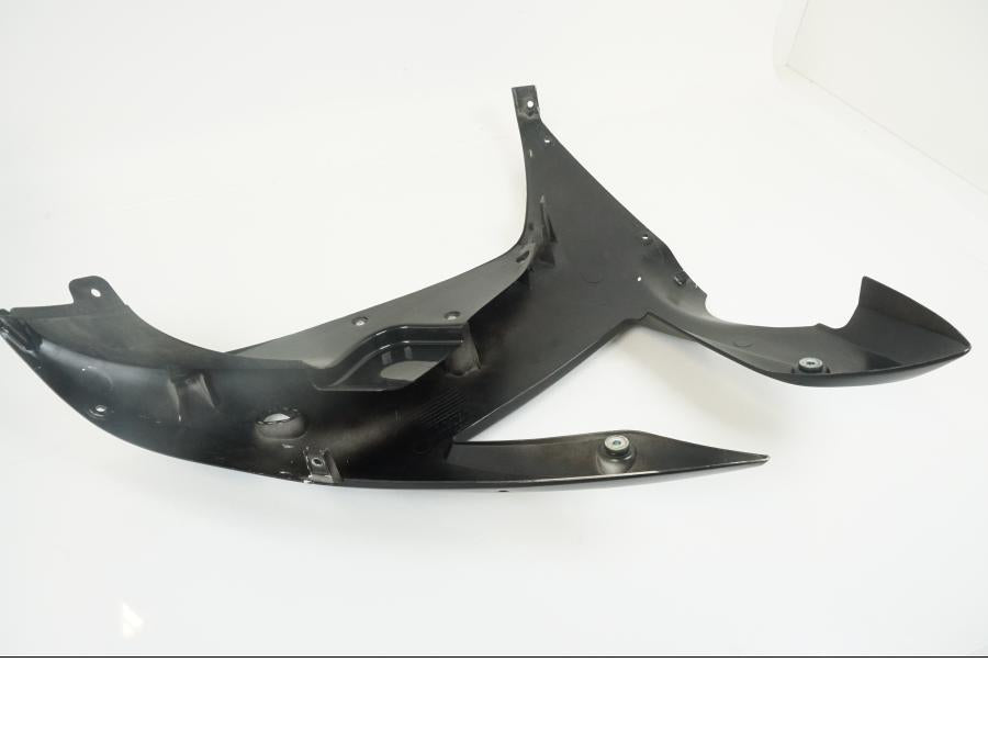 Snett nerifrån på Sidkåpa från en Yamaha YZF 1000 R1 -2002 motorcykel.