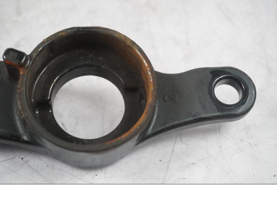 Vänster sida på Ramdel från en H-D Touring Street Glide FLHX -2009 motorcykel.