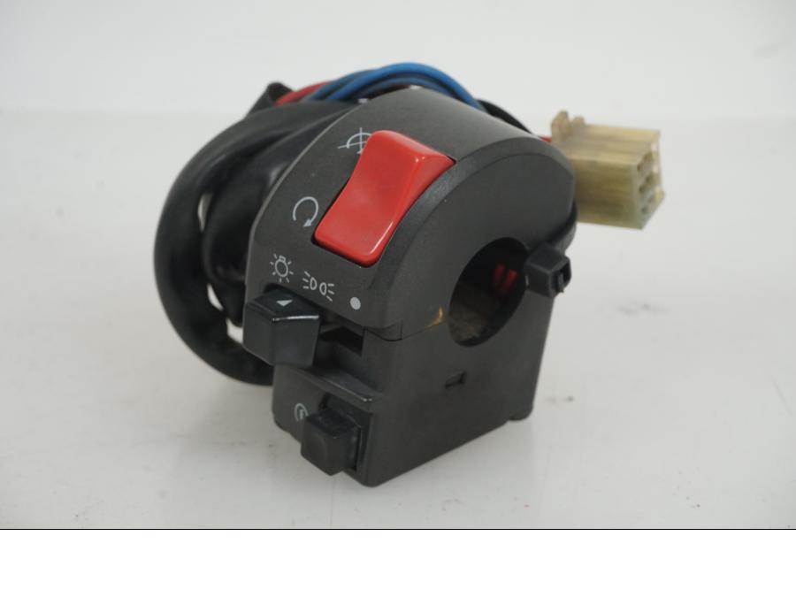 Framsidan på Styrelreglage från en Yamaha XJ 900 S -1997 motorcykel.