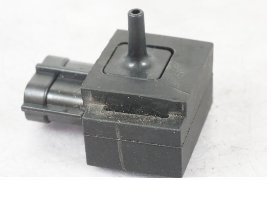 Vänster sida på Mapsensor från en Suzuki GSX-R 750 -2007 motorcykel.