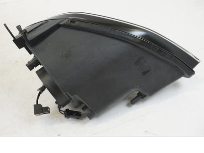 Höger sida på Strålkastare från en BMW S 1000 XR -2014 motorcykel.