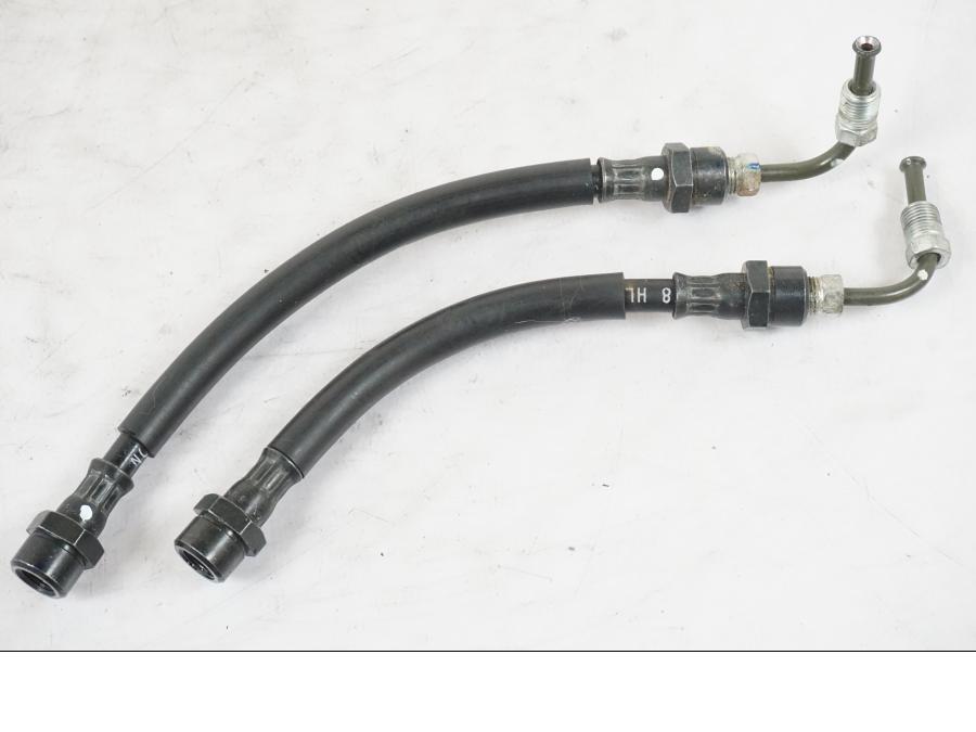 Snett uppifrån på Bromsledning från en Kawasaki ZZ-R 1400 -2009 motorcykel.