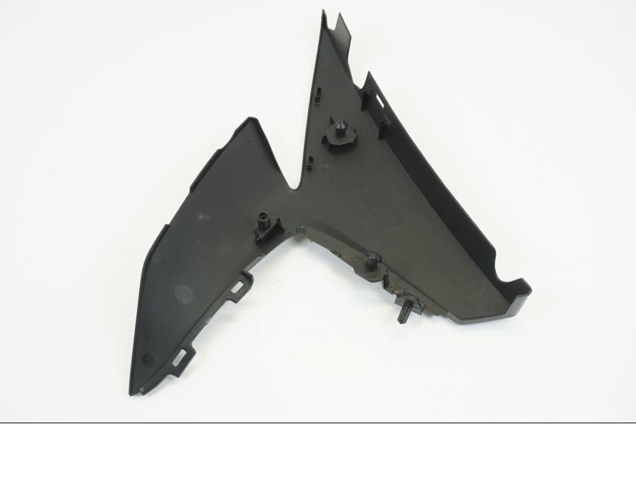 Vänster sida på Sidopanel från en Suzuki GSX-R 1000 -2009 motorcykel.