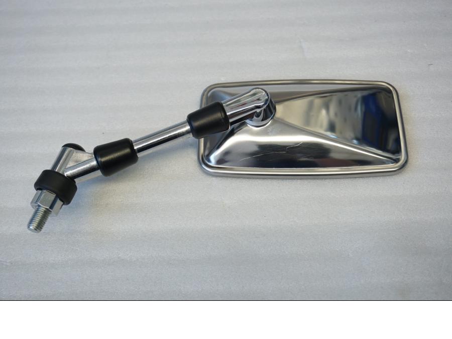 Baksidan på Backspegel från en Suzuki VZ 800 -2009 motorcykel.