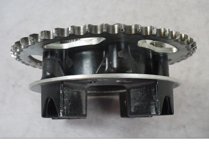 Vänster sida på Drevfäste från en Honda CBR 1100 XX -1999 motorcykel.