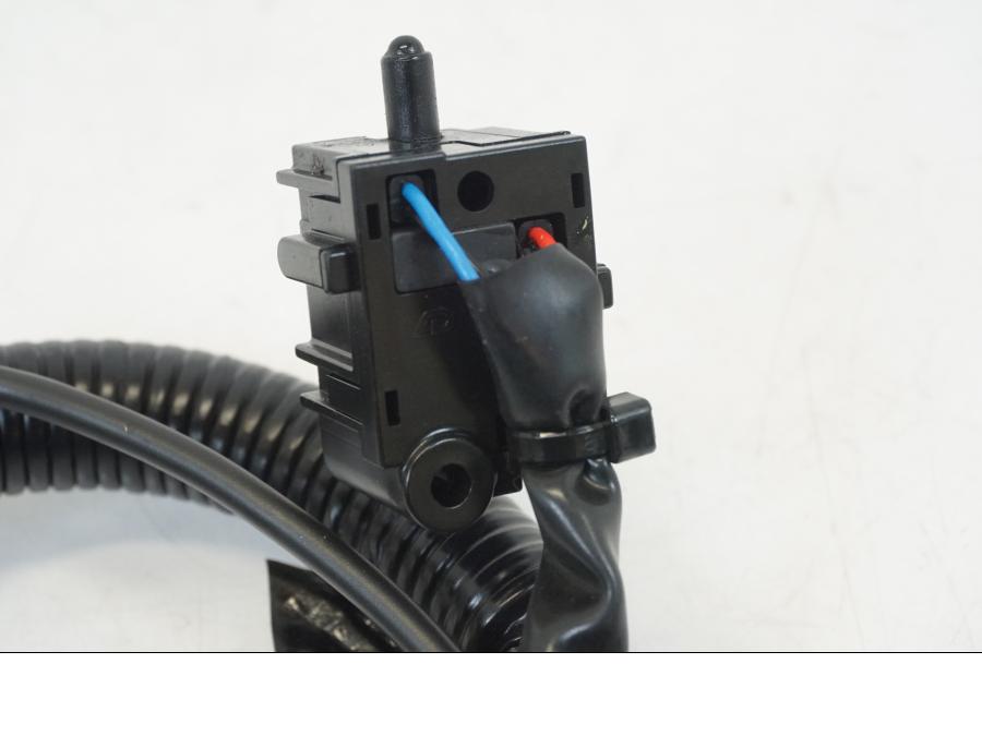 Extrabild2 på Handtag från en Yamaha MT-09 Tracer -2021 motorcykel.