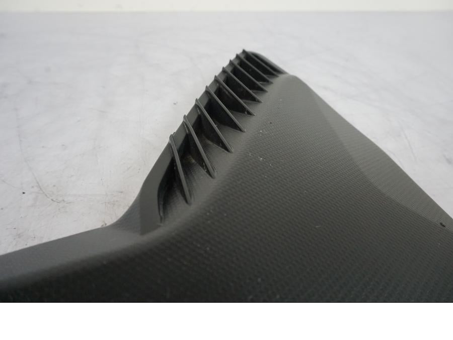 Höger sida på Ramskydd från en Honda VFR 1200 -2010 motorcykel.