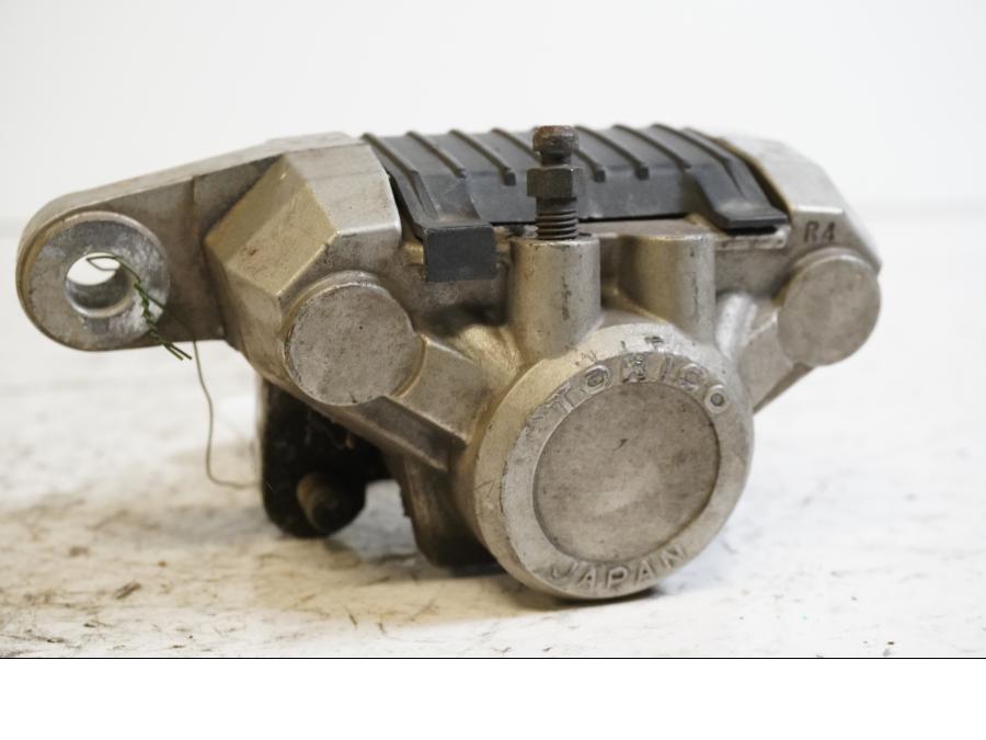 Baksidan på Bromsok från en Suzuki GSX 400 -1983 motorcykel.