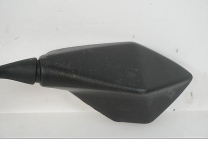 Snett nerifrån på Backspegel från en Kawasaki Z 1000 -2014 motorcykel.