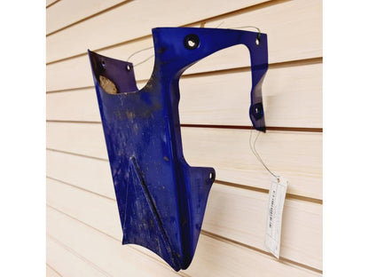 Baksidan på Magkåpa från en Suzuki GSX-R 600 -2000 motorcykel.