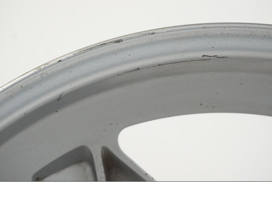 Extrabild3 på Fälg från en BMW F 650 CS -2002 motorcykel.