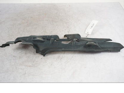 Framsidan på Bakvinge från en Triumph Tiger Explorer -2016 motorcykel.