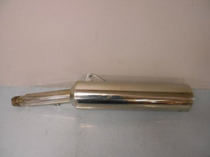 Framsidan på Ljuddämpare från en Kawasaki ZZR 1200 -2004 motorcykel.