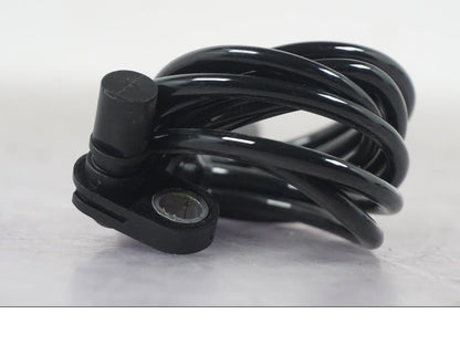 Höger sida på ABS givare från en KTM 1290 Super Duke R -2022 motorcykel.