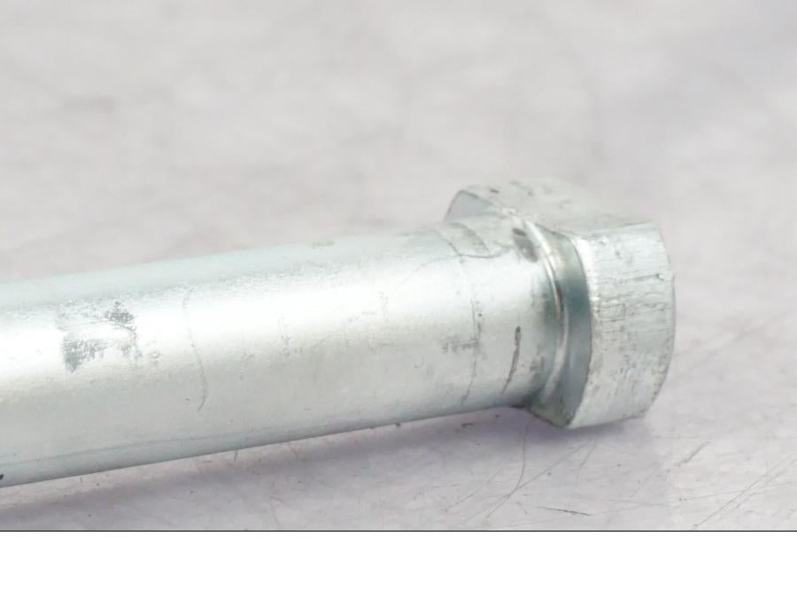 Baksidan på Axel från en Yamaha MT-09 -2016 motorcykel.