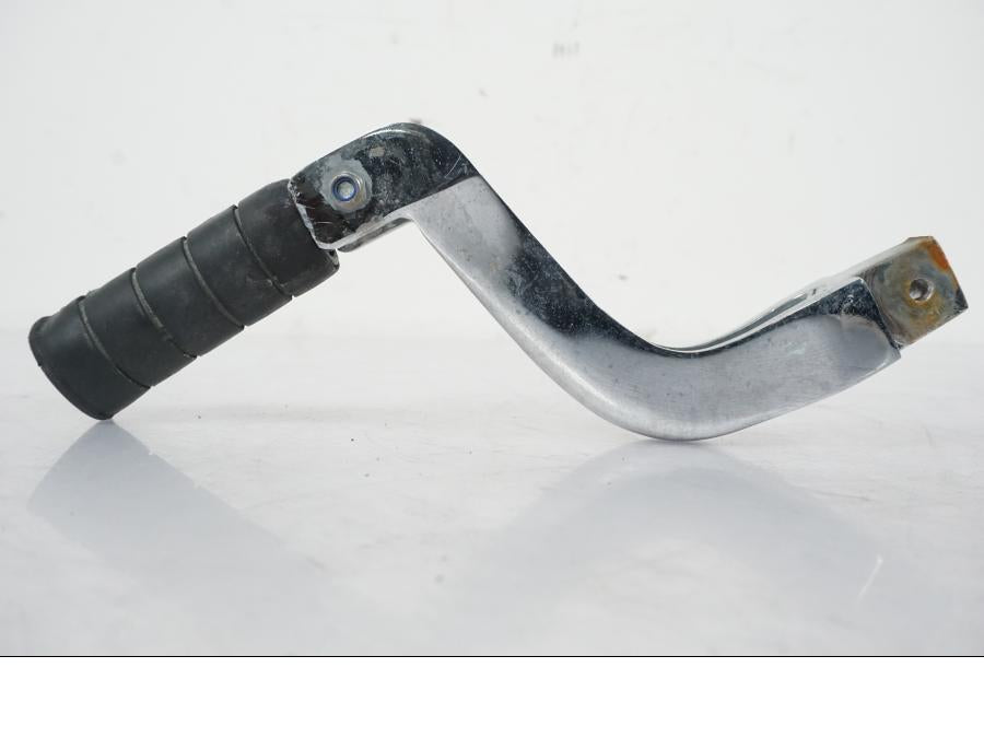 Extrabild3 på Fotpinnesats från en Yamaha XVS 1100A -2005 motorcykel.