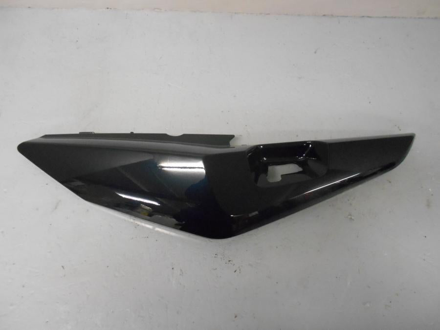 Framsidan på Sidopanel från en BMW K 1600 -2012 motorcykel.