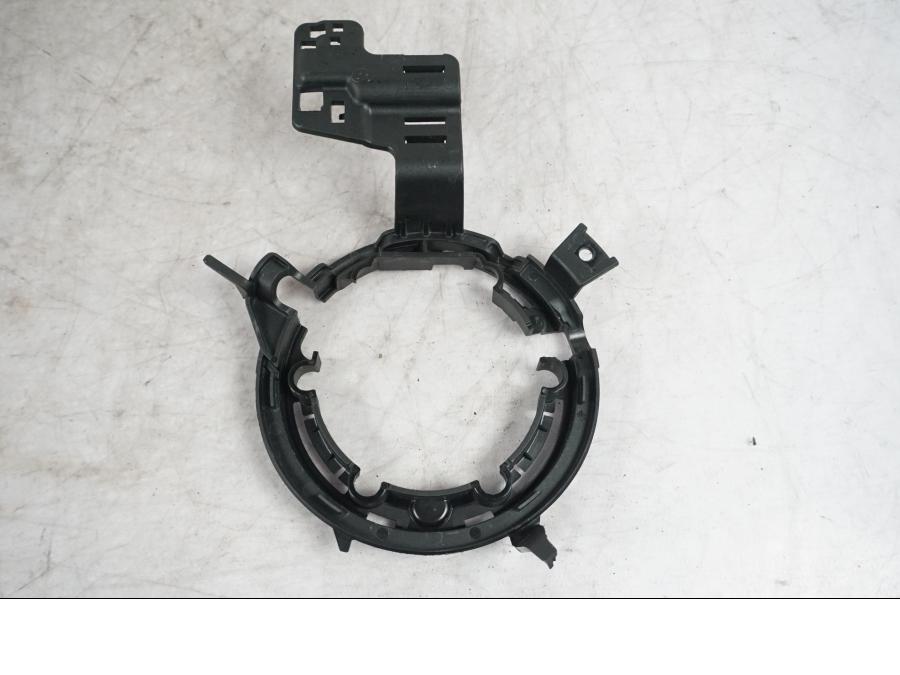 Baksidan på Fäste från en BMW S 1000 XR -2019 motorcykel.