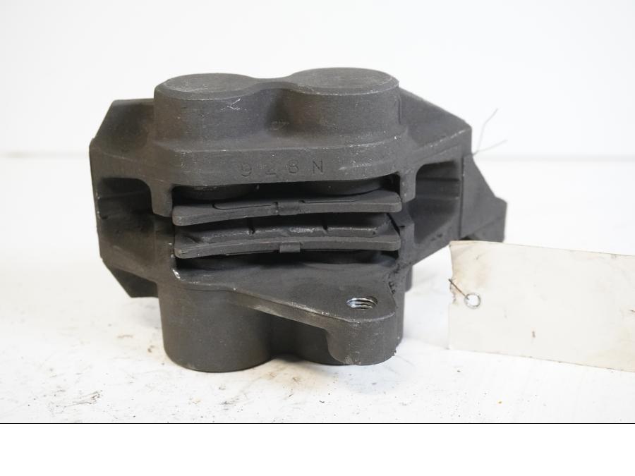 Höger sida på Bromsok från en Yamaha YZF R6 -1999 motorcykel.