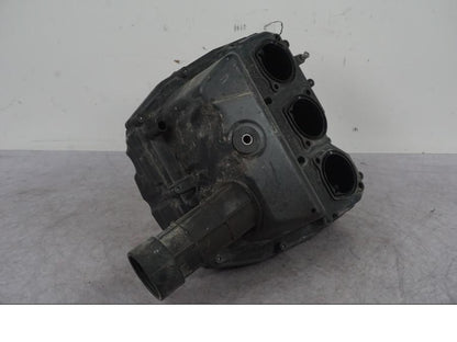 Baksidan på Luftburk från en Triumph Tiger Explorer -2016 motorcykel.