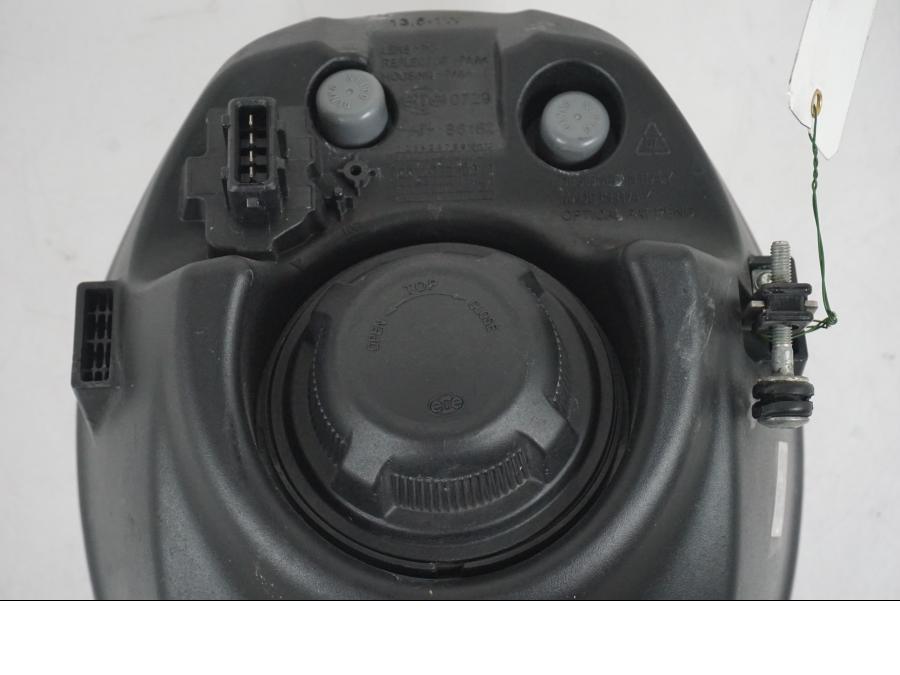 Extrabild3 på Strålkastare från en MV Agusta Dragster -2014 motorcykel.