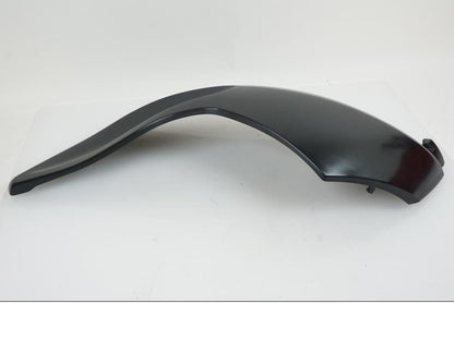 Baksidan på Sidkåpa från en BMW K 1200 R -2005 motorcykel.