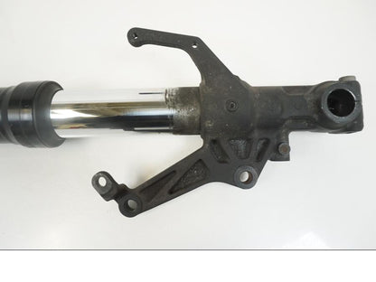 Höger sida på Gaffelben från en Yamaha YZF 1000 R1 -2002 motorcykel.