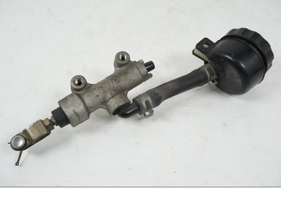 Vänster sida på Bromshuvudcylinder från en Kawasaki Z 750 -2006 motorcykel.