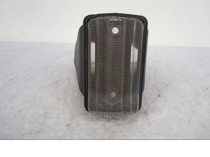 Snett uppifrån på Luftrör från en KTM 1290 Super Duke R -2023 motorcykel.